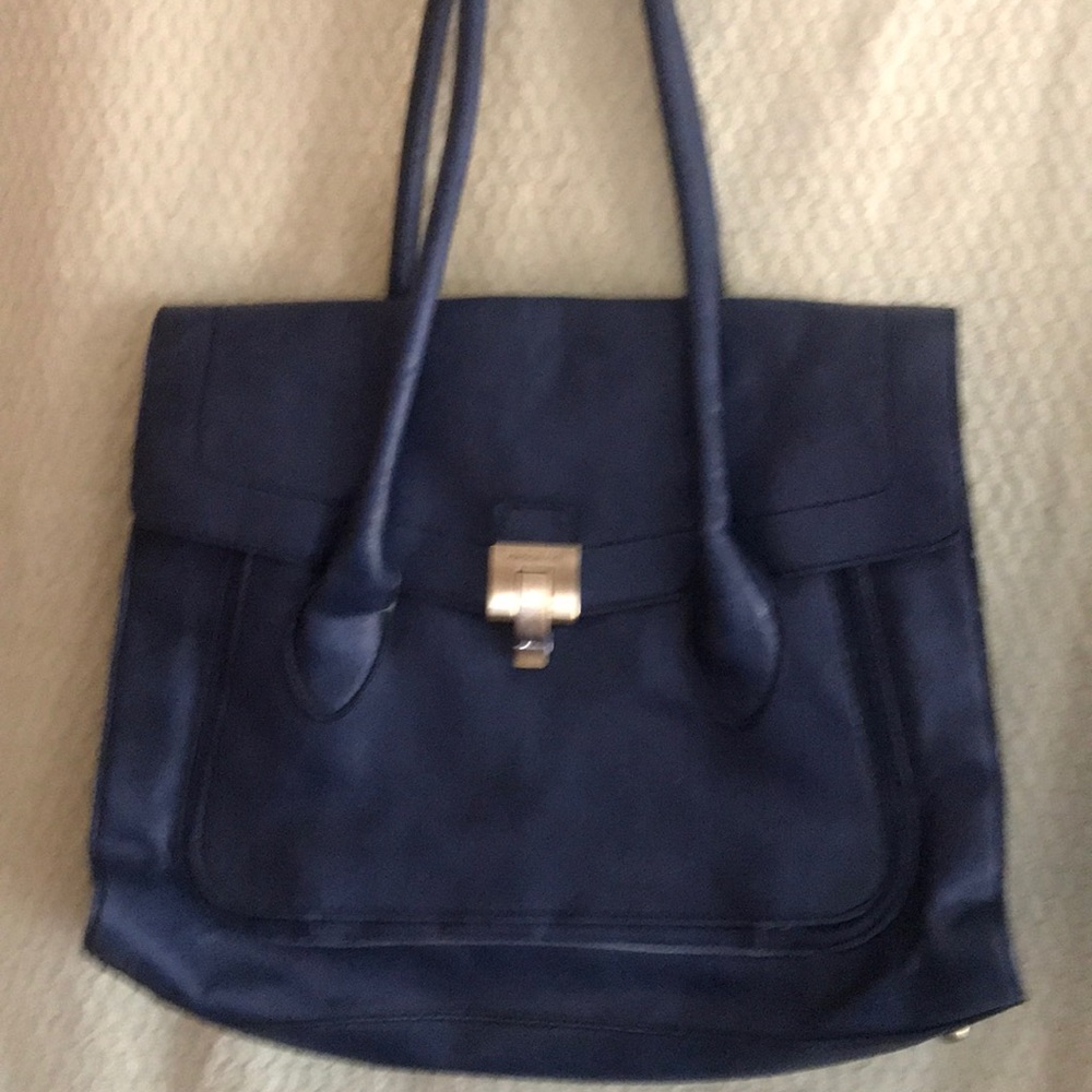 London Fog Shoulder Bag